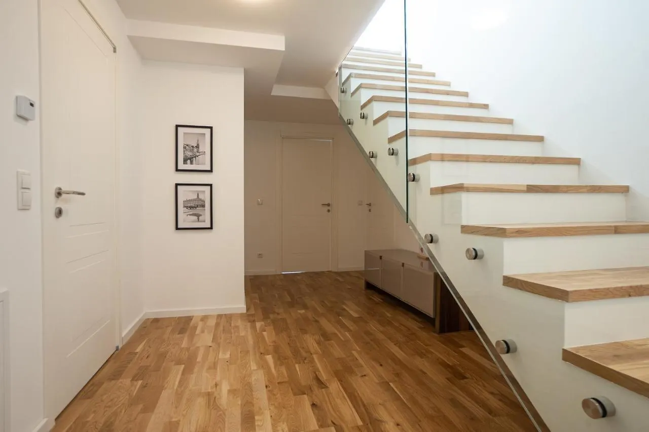 Double Floor Apartment With 2 Terraces On Rooftop Viyana Avusturya