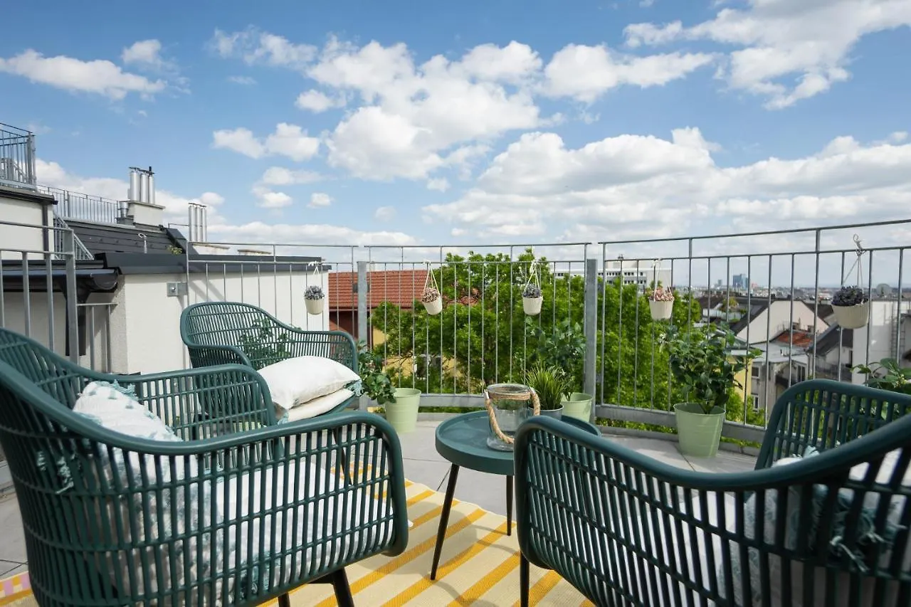 Double Floor Apartment With 2 Terraces On Rooftop Viyana 0*,  Avusturya