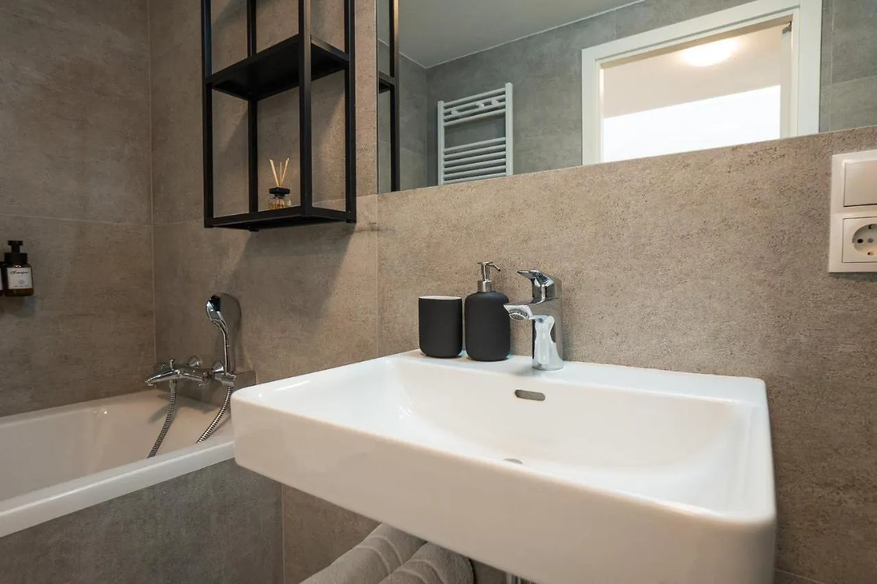 Double Floor Apartment With 2 Terraces On Rooftop Viyana 0*,  Avusturya