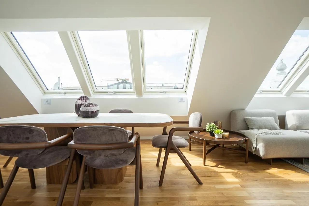 Double Floor Apartment With 2 Terraces On Rooftop Viyana Avusturya