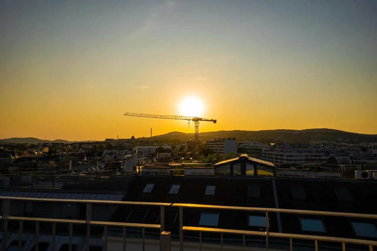 Double Floor Apartment With 2 Terraces On Rooftop Viyana 0*,  Avusturya